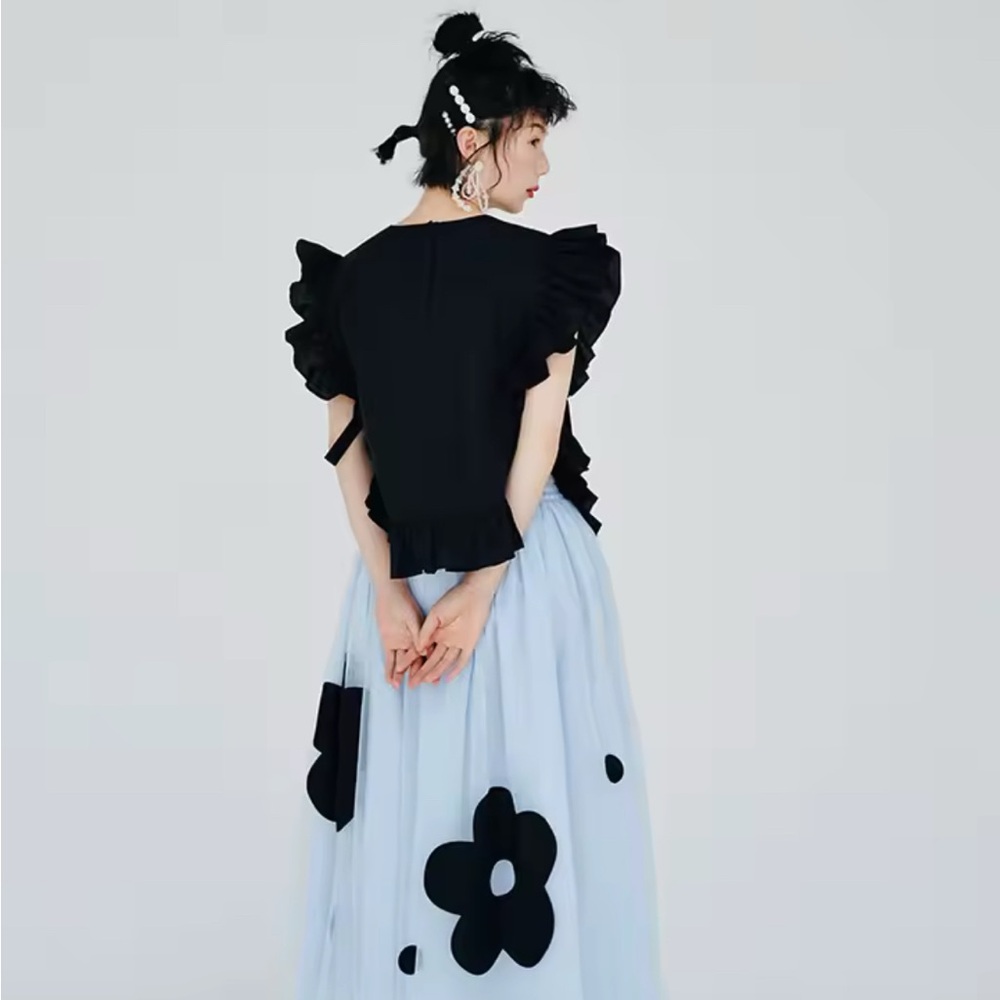 IMAKOKONI RUFFLE SMOCK TOP 〰️ - Picture 3 of 9